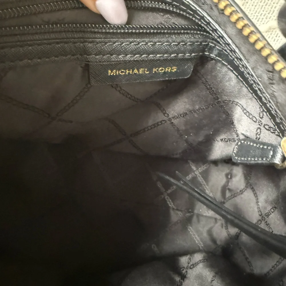 ✨Michael Kors Sullivan Small Tote, Black - Picture 8 of 10